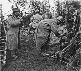 Le quotidien dans les tranchées : soldats français près de Verdun, 1916
