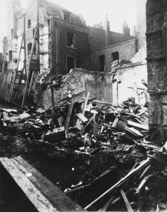 Maisons de l’est de Londres détruites par une attaque de Zeppelin, 14 octobre 1915
