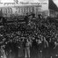 Manifestation ouvrière place Dvortsovy, Saint-Pétersbourg, 1er mai 1917 