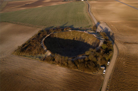 Vue aérienne du cratère Lochnagar