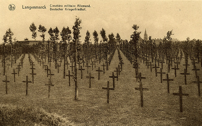 Cimetière militaire allemand à Langemarck, Belgique