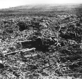 La colline de Côte du Poivre près de Verdun après un assaut
